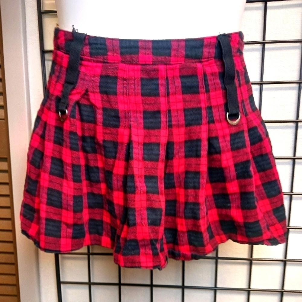 Royal Bones by Daang, Red Plaid Pleated Mini Skirt Size Large